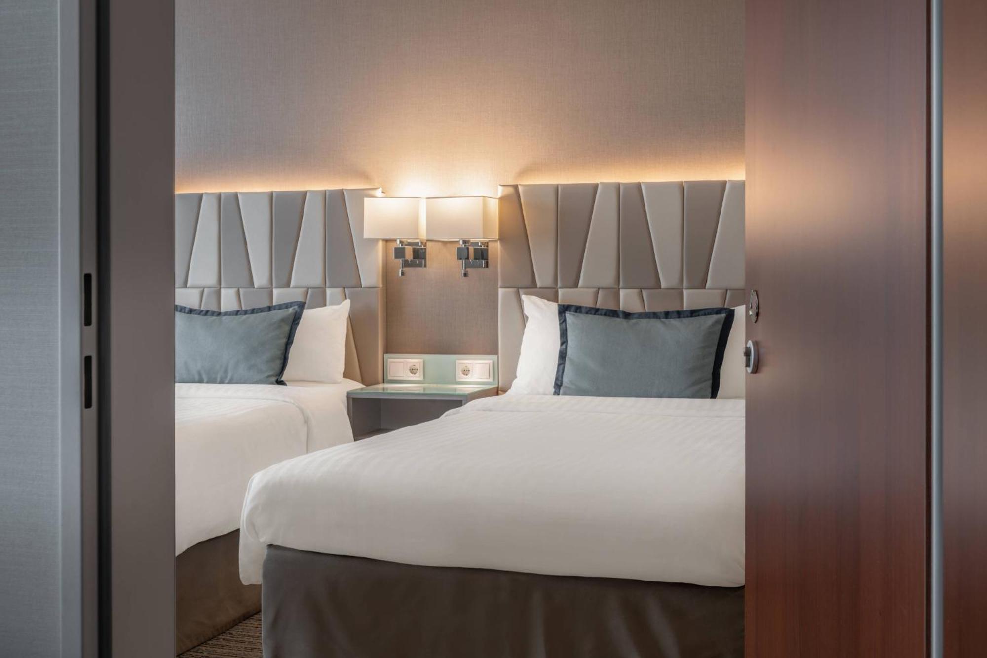 Courtyard By Marriott Center 4* München
