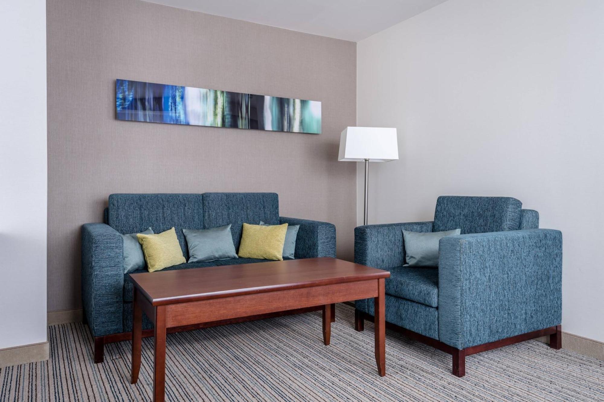 Hotel Courtyard By Marriott Center München